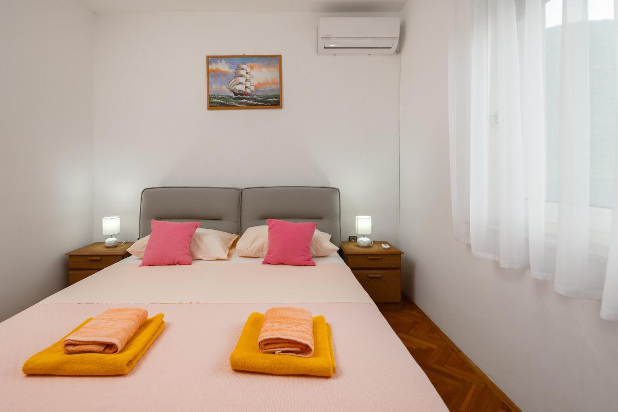 Azra Apartments Duće Exterior foto